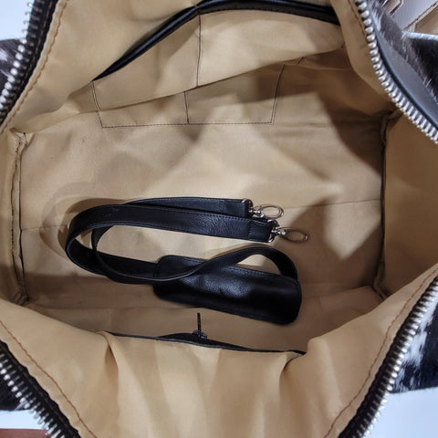 Duffle/Traveler Hair on Bag