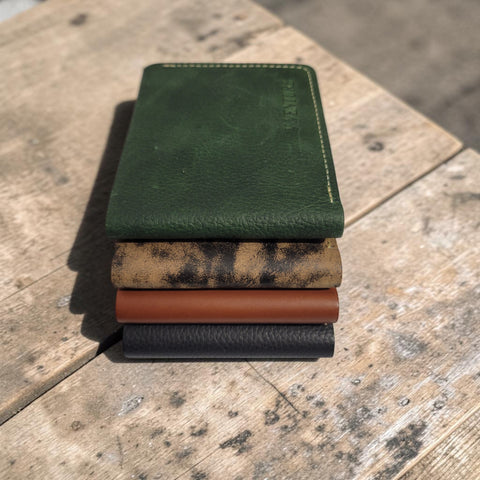 V Venture- Alfonso Leather Wallet  (Sign-up  to see Wholesale Price of 1 bundle, contain 6 pcs )