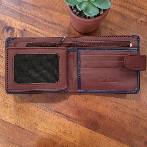 V Venture- Carlo  Leather Wallet  (Sign-up  to see Wholesale Price of 1 bundle, contain 10 pcs )
