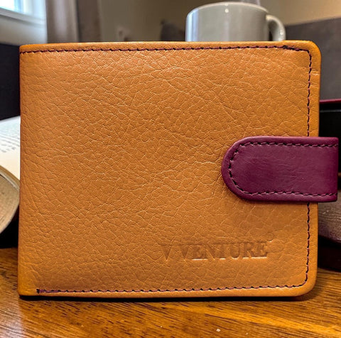 V Venture- Carlo  Leather Wallet  (Sign-up  to see Wholesale Price of 1 bundle, contain 10 pcs )