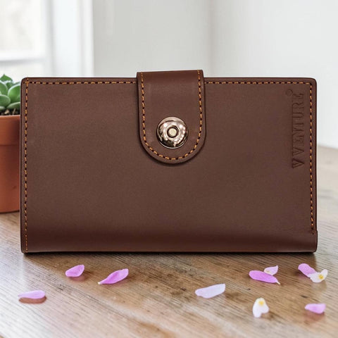 V Venture- Carlota B Leather Clutch (Sign-up  to see Wholesale Price of 1 bundle contain 10 pcs )